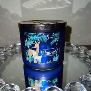 Bath & Body Works Flannel 3-Wick Candle